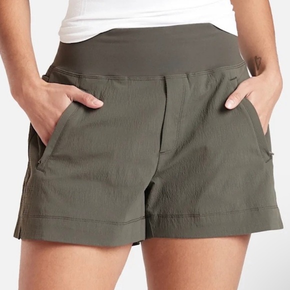 Athleta Pants - Athleta High Waist Olive Shorts